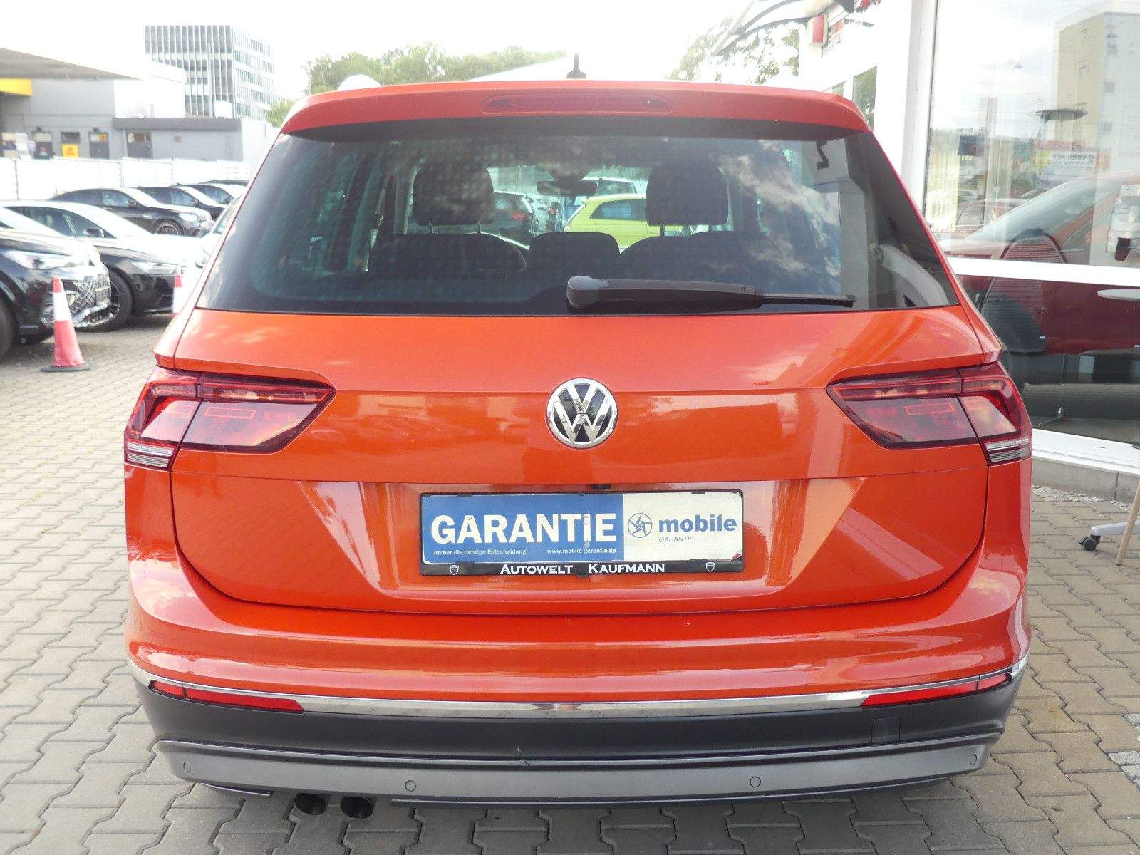 VW Tiguan Highl Offr 4M LED ACC HUD AHK Pano Standh