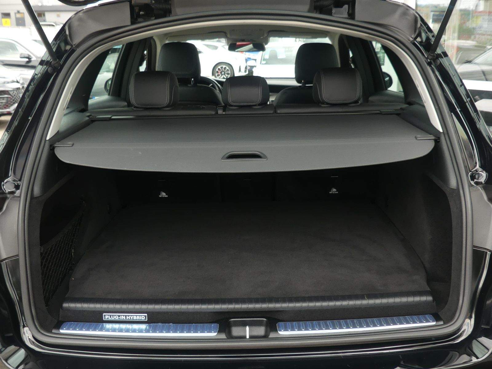 MERCEDES-BENZ GLC 350e 4Matic AMG LED ACC PDC AHK Volleder