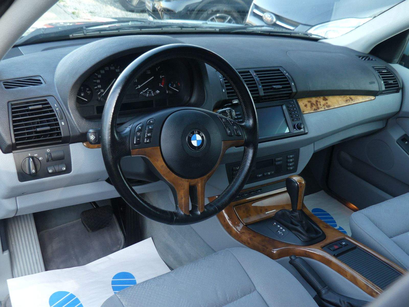 BMW X5 3.0i Automatik Allrad Xenon Kam. Tempo. Navi.