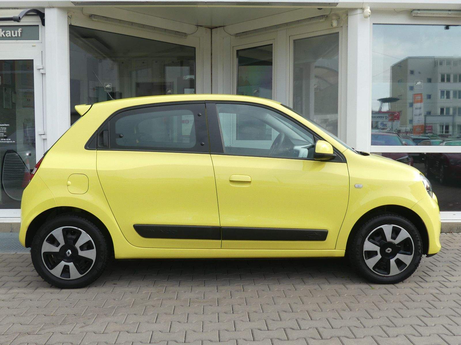 RENAULT Twingo Expression Klima LED DAB Bluetooth Isofix