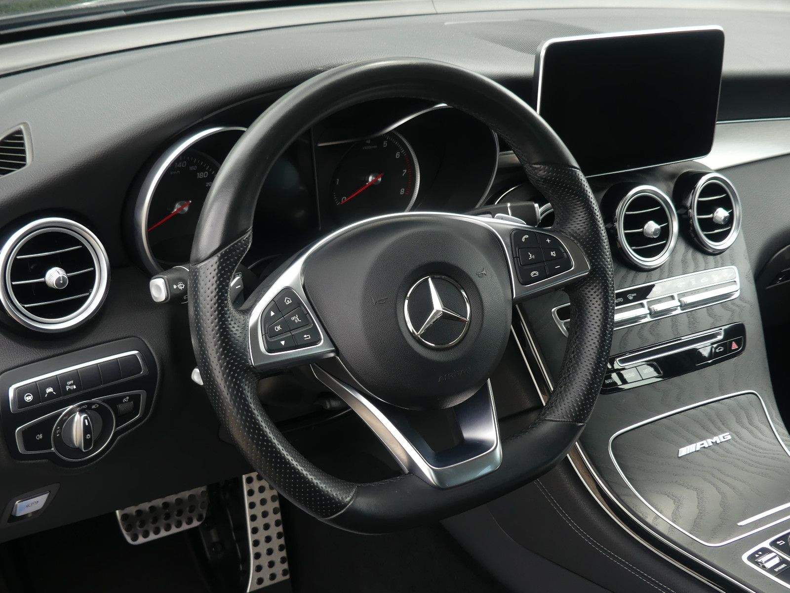 MERCEDES-BENZ GLC 350e 4Matic AMG LED ACC PDC AHK Volleder
