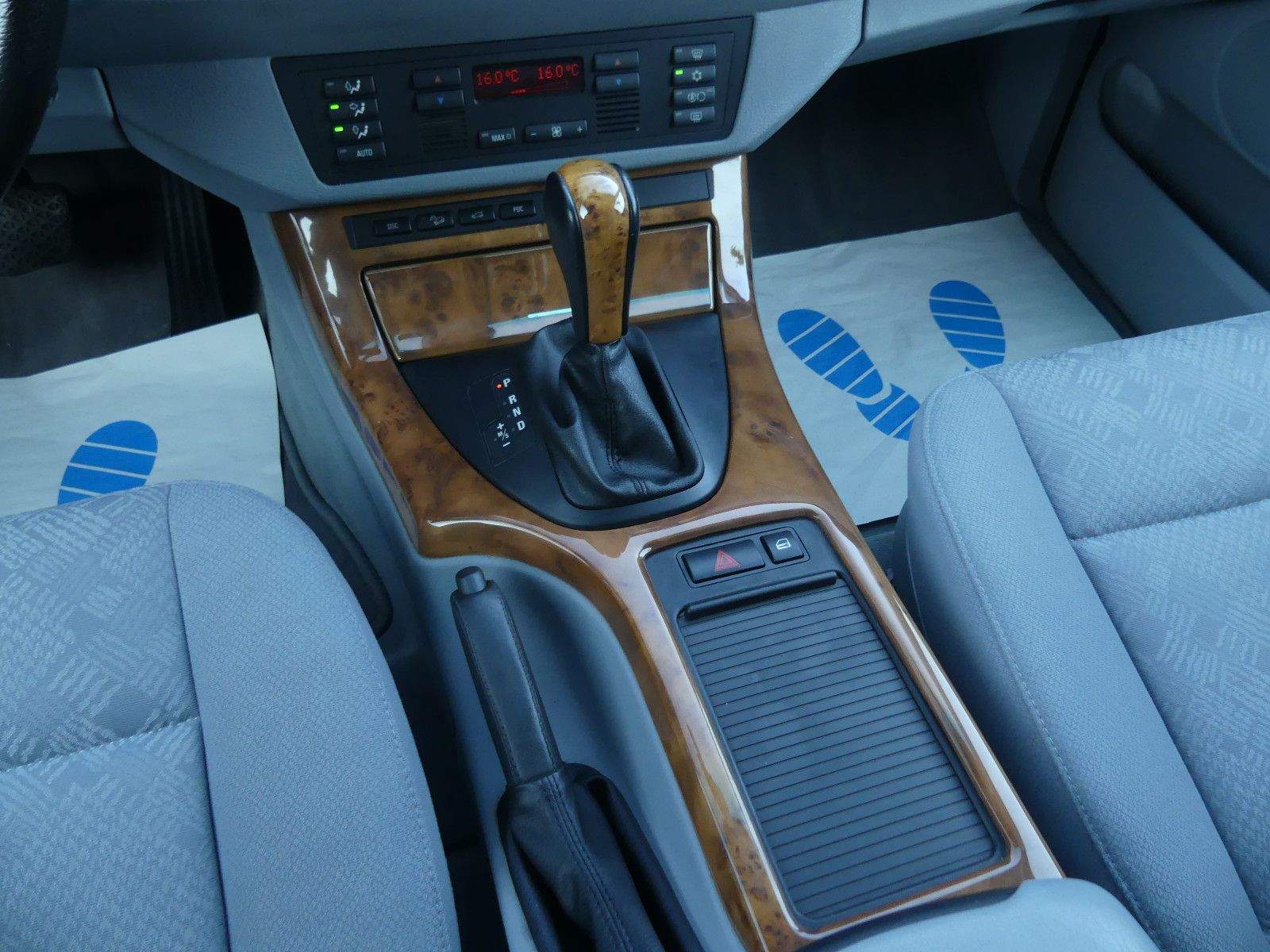 BMW X5 3.0i Automatik Allrad Xenon Kam. Tempo. Navi.