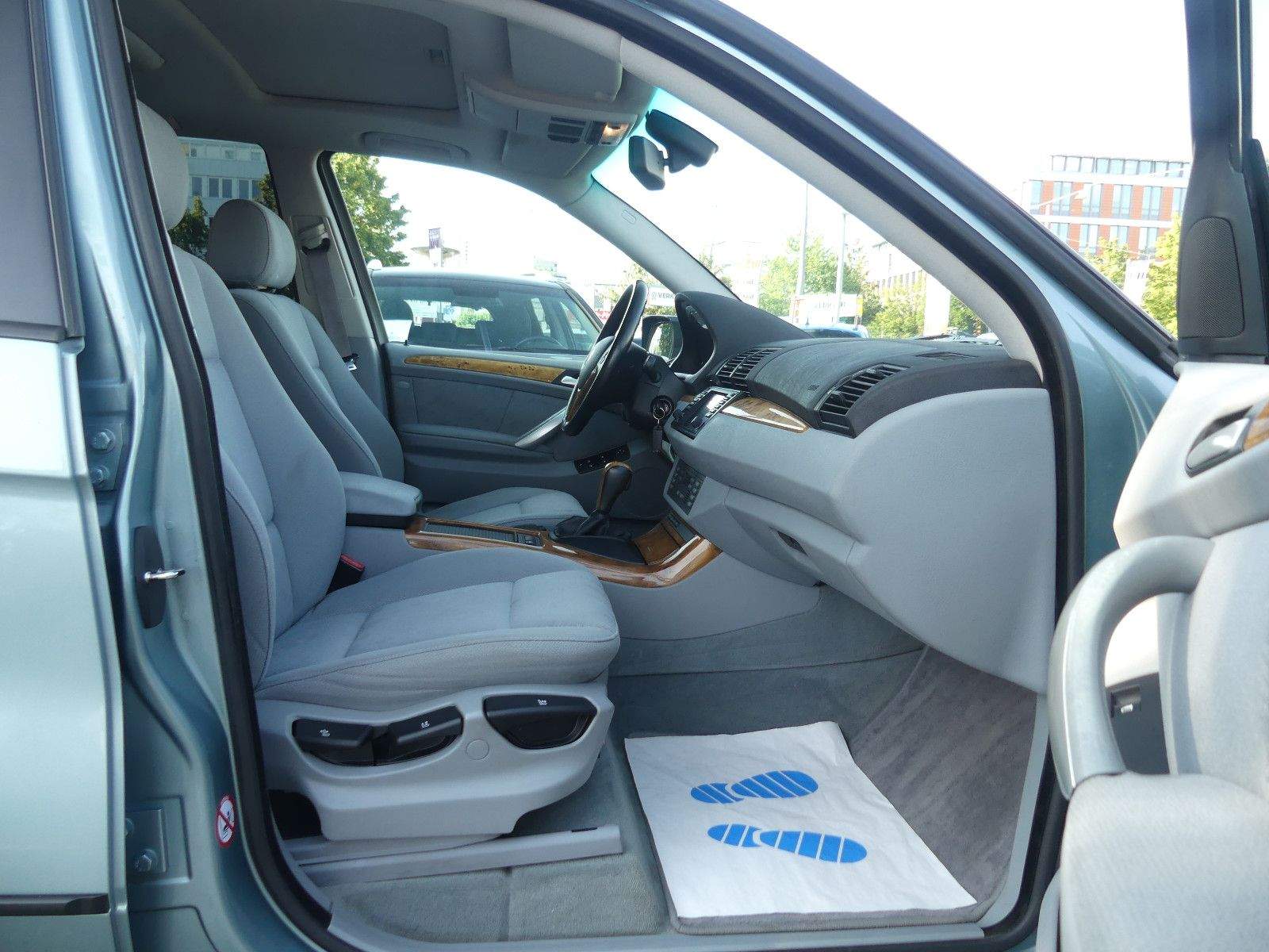 BMW X5 3.0i Automatik Allrad Xenon Kam. Tempo. Navi.