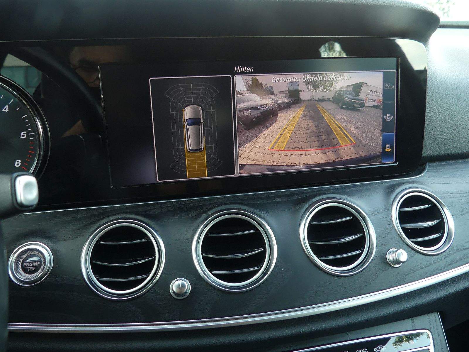 MERCEDES-BENZ E 220D Avantgarde Sport Style LED Kam. Navi.