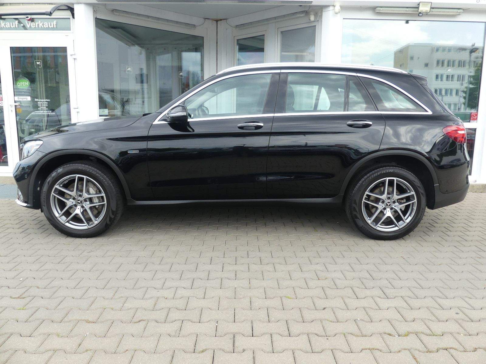 MERCEDES-BENZ GLC 350e 4Matic AMG LED ACC PDC AHK Volleder