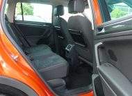 VW Tiguan Highl Offr 4M LED ACC HUD AHK Pano Standh